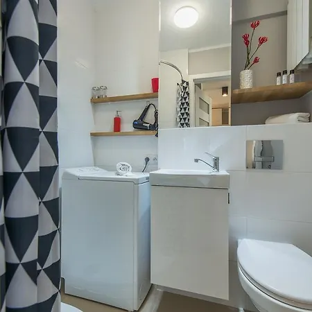 P&o Serviced Anielewicza Apartment